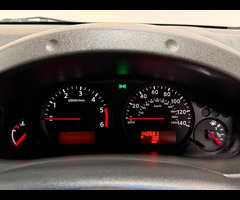 Nissan Navara 2.5 dCi Tekna 4WD Euro 5 4dr - 19