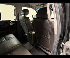 Nissan Navara 2.5 dCi Tekna 4WD Euro 5 4dr - 26