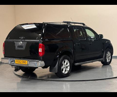 Nissan Navara 2.5 dCi Tekna 4WD Euro 5 4dr - 29