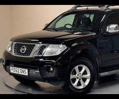 Nissan Navara 2.5 dCi Tekna 4WD Euro 5 4dr - 53