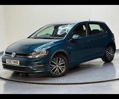 Volkswagen Golf 1.6 TDI BlueMotion Tech SE Nav Euro 6 (s/s) 5dr - 2