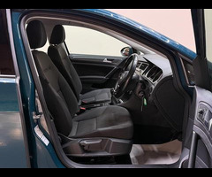 Volkswagen Golf 1.6 TDI BlueMotion Tech SE Nav Euro 6 (s/s) 5dr - 15