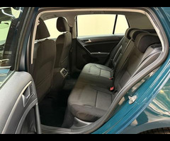 Volkswagen Golf 1.6 TDI BlueMotion Tech SE Nav Euro 6 (s/s) 5dr - 39