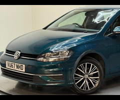 Volkswagen Golf 1.6 TDI BlueMotion Tech SE Nav Euro 6 (s/s) 5dr - 61