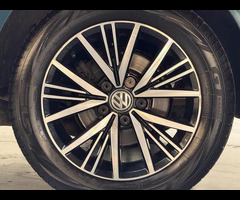 Volkswagen Golf 1.6 TDI BlueMotion Tech SE Nav Euro 6 (s/s) 5dr - 75