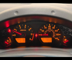 Nissan Navara 2.5 dCi Outlaw King Cab Pickup 4dr - 19
