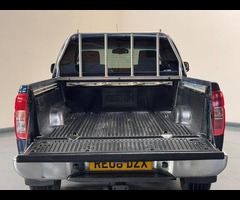 Nissan Navara 2.5 dCi Outlaw King Cab Pickup 4dr - 27