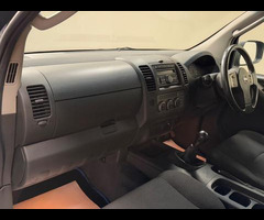 Nissan Navara 2.5 dCi Outlaw King Cab Pickup 4dr - 33