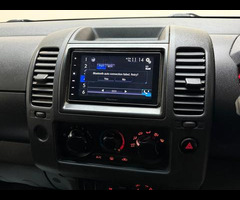 Nissan Navara 2.5 dCi Visia 4WD Euro 5 4dr - 21