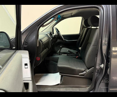 Nissan Navara 2.5 dCi Visia 4WD Euro 5 4dr - 28