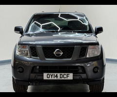 Nissan Navara 2.5 dCi Visia 4WD Euro 5 4dr - 34