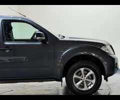 Nissan Navara 2.5 dCi Visia 4WD Euro 5 4dr - 42