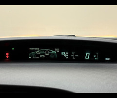 Toyota Prius 1.5 CVT 4dr - 19