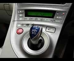 Toyota Prius 1.5 CVT 4dr - 22