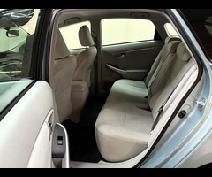 Toyota Prius 1.5 CVT 4dr - 35