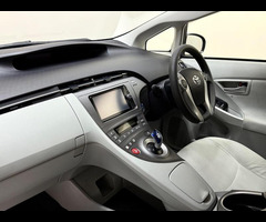 Toyota Prius 1.5 CVT 4dr - 73