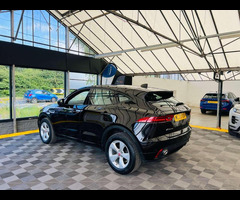 Jaguar E-pace 2.0 E-Pace R-Dynamic S D 4X2 5dr - 4