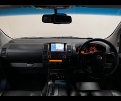 Nissan Navara 2.5 dCi Aventura 4dr - 3