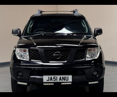 Nissan Navara 2.5 dCi Aventura 4dr - 8