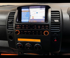 Nissan Navara 2.5 dCi Aventura 4dr - 17