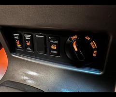 Nissan Navara 2.5 dCi Aventura 4dr - 24