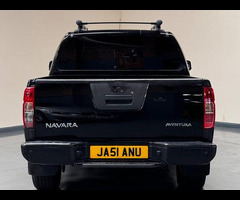 Nissan Navara 2.5 dCi Aventura 4dr - 30
