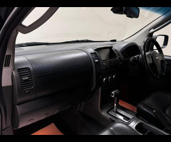 Nissan Navara 2.5 dCi Aventura 4dr - 35