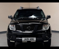 Nissan Navara 2.5 dCi Aventura 4dr - 40