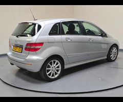 Mercedes-Benz B Class 2.0 B180 SE CVT 5dr - 4