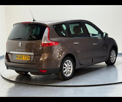 Renault Grand Scenic 1.5 dCi Privilege TomTom Euro 4 5dr - 26