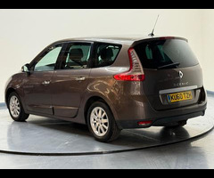 Renault Grand Scenic 1.5 dCi Privilege TomTom Euro 4 5dr - 29