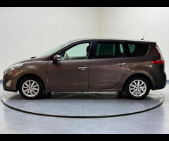 Renault Grand Scenic 1.5 dCi Privilege TomTom Euro 4 5dr - 30