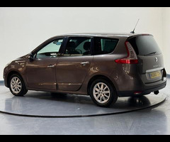 Renault Grand Scenic 1.5 dCi Privilege TomTom Euro 4 5dr - 47