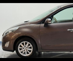 Renault Grand Scenic 1.5 dCi Privilege TomTom Euro 4 5dr - 48