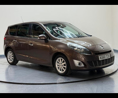 Renault Grand Scenic 1.5 dCi Privilege TomTom Euro 4 5dr - 52