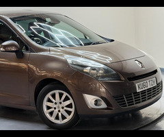 Renault Grand Scenic 1.5 dCi Privilege TomTom Euro 4 5dr - 55