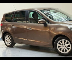 Renault Grand Scenic 1.5 dCi Privilege TomTom Euro 4 5dr - 56