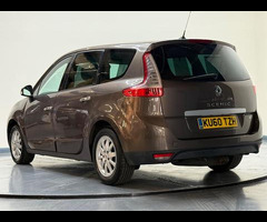Renault Grand Scenic 1.5 dCi Privilege TomTom Euro 4 5dr - 60