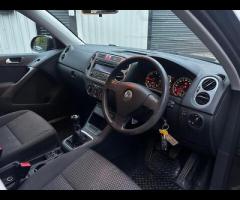 Volkswagen Tiguan GREAT EXAMPLE OF A VOLKSWAGEN TIGUAN TDI S 4WD , DRIVE AWAY BARGAIN!!

MANUAL
DIES - 8