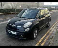 Fiat 500L GREAT EXAMPLE OF A FIAT 500L , DRIVE AWAY BARGAIN!!

MANUAL
DIESEL
SOLID 1.6L ENGINE 
ONLY - 7