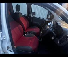 Fiat Panda GREAT EXAMPLE OF A FIAT PANDA, DRIVE AWAY BARGAIN!!

MANUAL
PETROL
SOLID 1.2L ENGINE 
ULE - 9