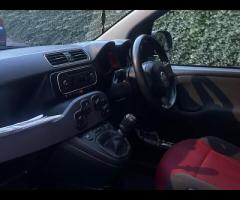 Fiat Panda GREAT EXAMPLE OF A FIAT PANDA, DRIVE AWAY BARGAIN!!

MANUAL
PETROL
SOLID 1.2L ENGINE 
ULE - 12