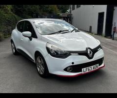 Renault Clio GREAT EXAMPLE OF A RENAULT CLIO, DRIVE AWAY BARGAIN!!

MANUAL
PETROL
SOLID 1.2L ENGINE - 8