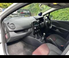 Renault Clio GREAT EXAMPLE OF A RENAULT CLIO, DRIVE AWAY BARGAIN!!

MANUAL
PETROL
SOLID 1.2L ENGINE - 14
