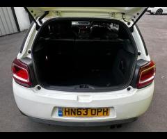 Citroen DS3 GREAT EXAMPLE OF A CITROEN DS3 , DRIVE AWAY BARGAIN!!

MANUAL
PETROL
SOLID 1.6L ENGINE - 11