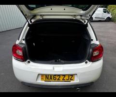 Citroen DS3 GREAT EXAMPLE OF A CITROEN DS3, DRIVE AWAY BARGAIN!!

MANUAL
DIESEL
SOLID 1.6L ENGINE 
O - 13