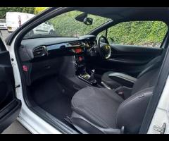 Citroen DS3 GREAT EXAMPLE OF A CITROEN DS3, DRIVE AWAY BARGAIN!!

MANUAL
DIESEL
SOLID 1.6L ENGINE 
O - 14