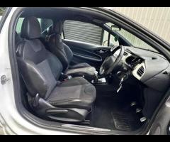 Citroen DS3 GREAT EXAMPLE OF A CITROEN DS3 , DRIVE AWAY BARGAIN!!

MANUAL
DIESEL
SOLID 1.6L ENGINE - 9