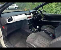 Citroen DS3 GREAT EXAMPLE OF A CITROEN DS3 , DRIVE AWAY BARGAIN!!

MANUAL
DIESEL
SOLID 1.6L ENGINE - 12