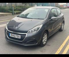 Peugeot 208 GREAT EXAMPLE OF A PEUGEOT 208, DRIVE AWAY BARGAIN!!

MANUAL
DIESEL
SOLID 1.6L ENGINE 
U - 7